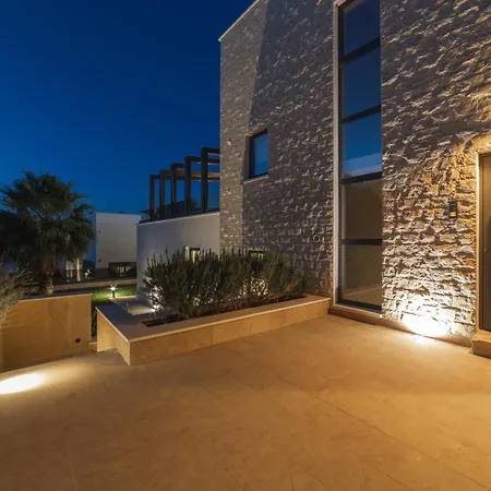 Vila With 2 Pools, And Sauna Sunce *