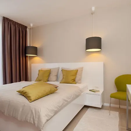 With 2 Pools, And Sauna Sunce Vila *