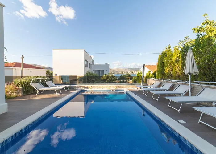With 2 Pools, And Sauna Sunce
