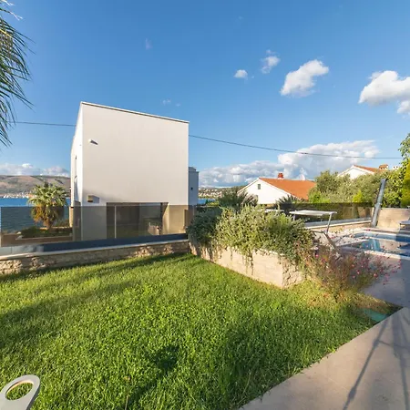 With 2 Pools, And Sauna Sunce Villa *