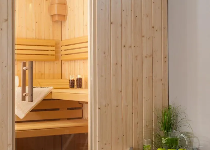 Villa With 2 Pools, And Sauna Sunce Traù